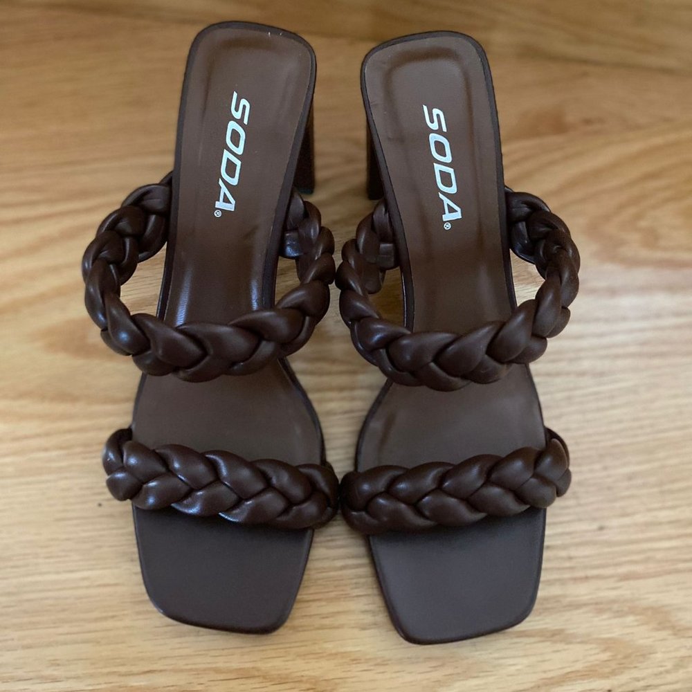 Braided Heels - Picture 2 of 4